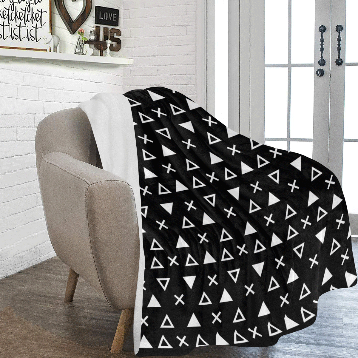 Geo Line Triangle Ultra-Soft Micro Fleece Blanket 60"x80"