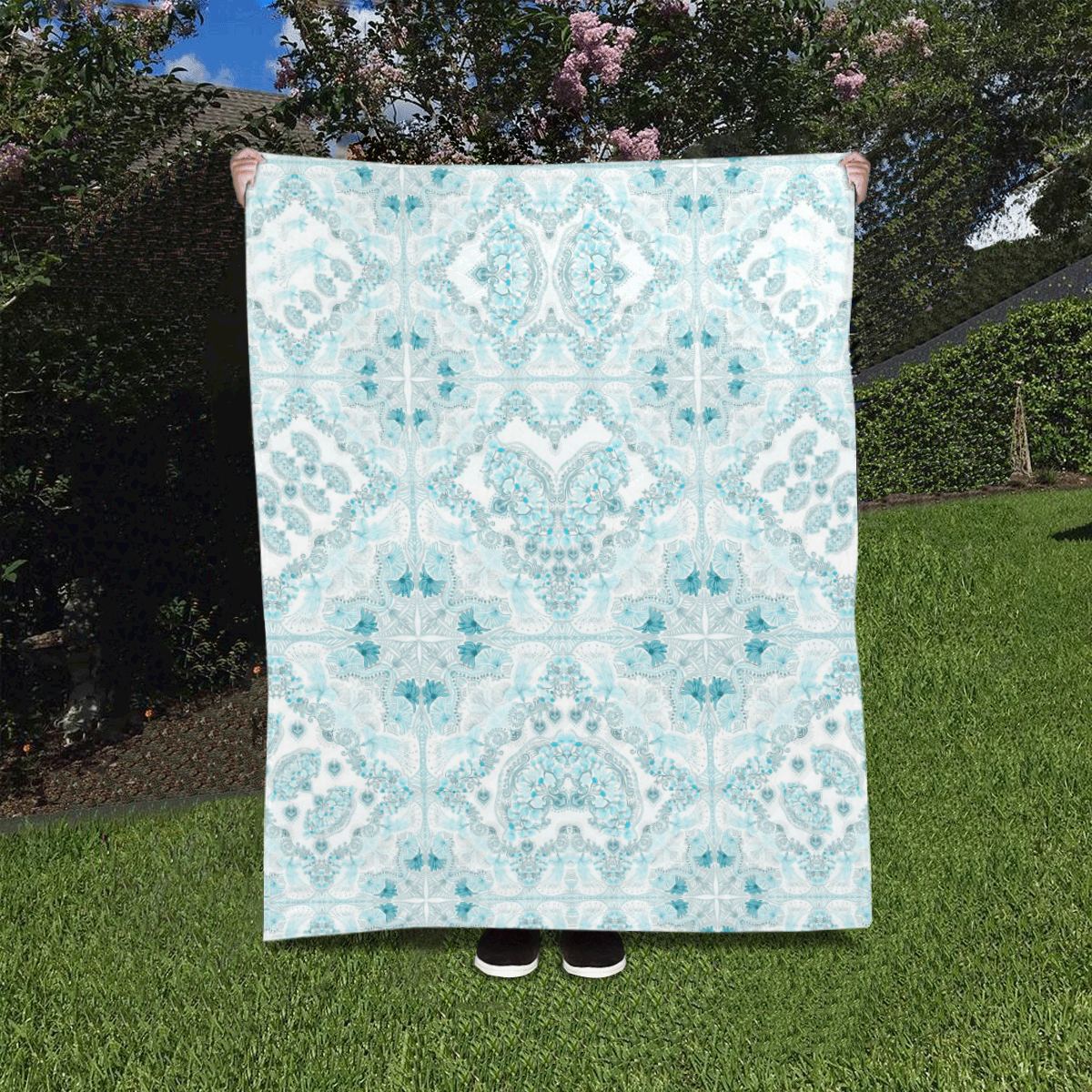 sweet nature-turquoise Quilt 40"x50"