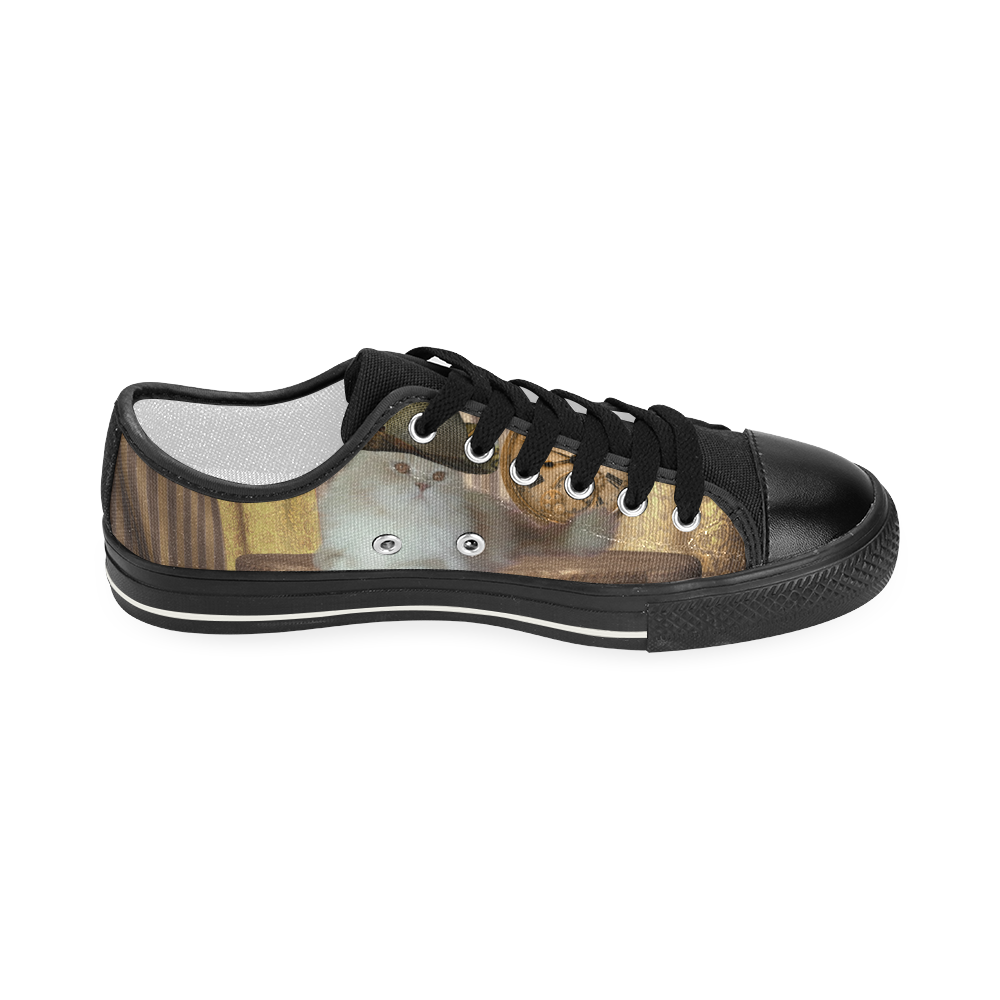 Funny steampunk cat Women's Classic Canvas Shoes (Model 018)