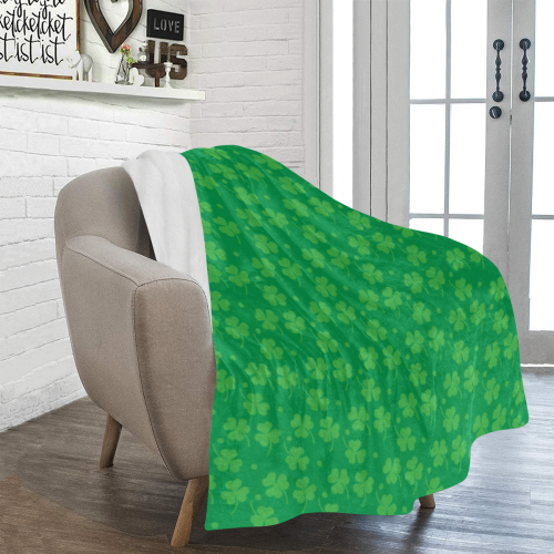 Clover Ultra-Soft Micro Fleece Blanket 50"x60"