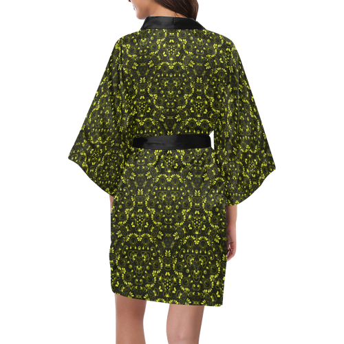 Green vintage pattern on a black background Kimono Robe