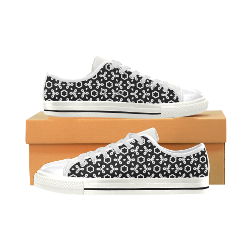 geometric pattern black and white Women's Classic Canvas Shoes (Model 018)