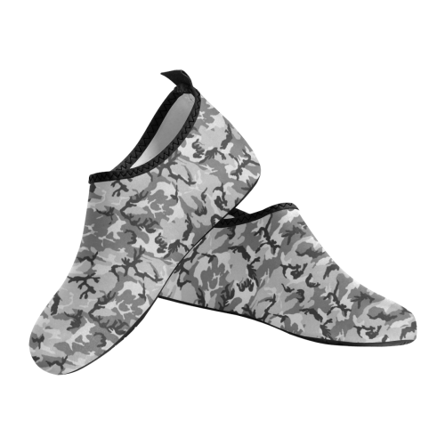Woodland Urban City Black/Gray Camouflage Men's Slip-On Water Shoes (Model 056)