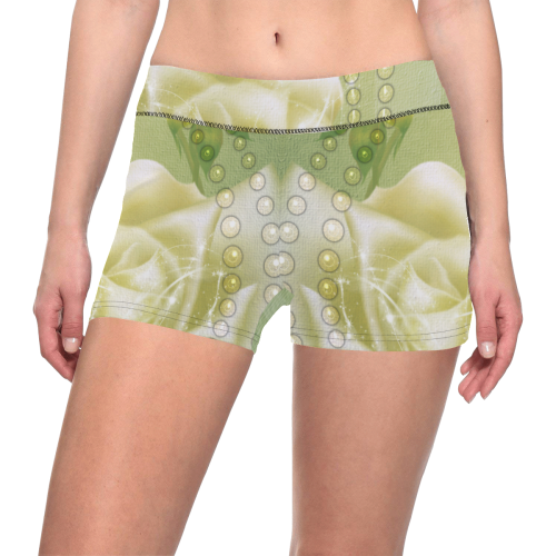 Beautiful soft green roses Women's All Over Print Short Leggings (Model L28)