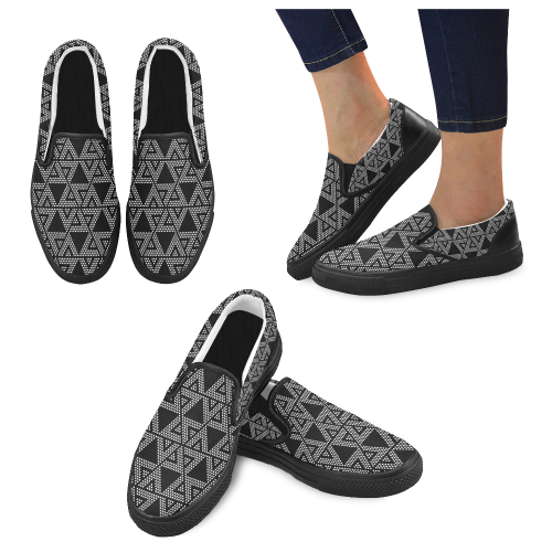 Polka Dots Party Men's Slip-on Canvas Shoes (Model 019)