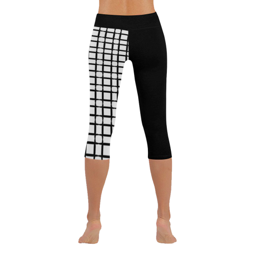 black white pattern Women's Low Rise Capri Leggings (Invisible Stitch) (Model L08)