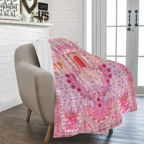 fiesta pink Ultra-Soft Micro Fleece Blanket 43''x56''