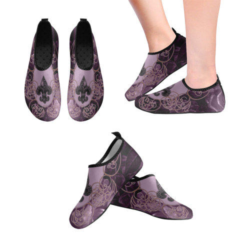 Flowers in soft violet colors Men's Slip-On Water Shoes (Model 056)