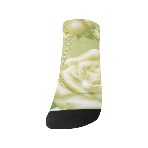 Beautiful soft green roses Women's Ankle Socks