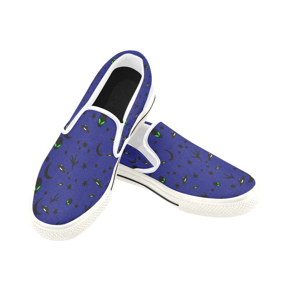 Alien Flying Saucers Stars Pattern Women's Slip-on Canvas Shoes/Large Size (Model 019)