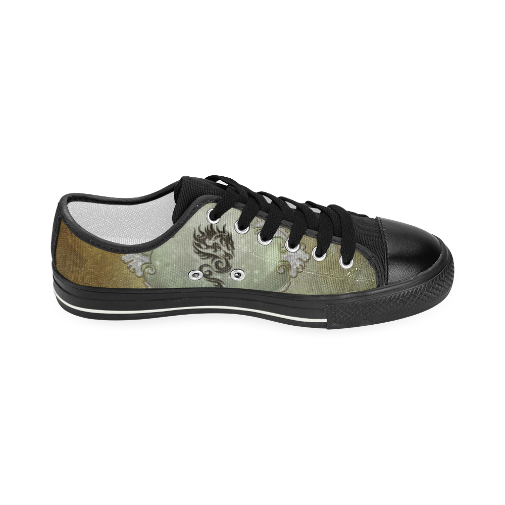 Awesome tribal dragon Women's Classic Canvas Shoes (Model 018)