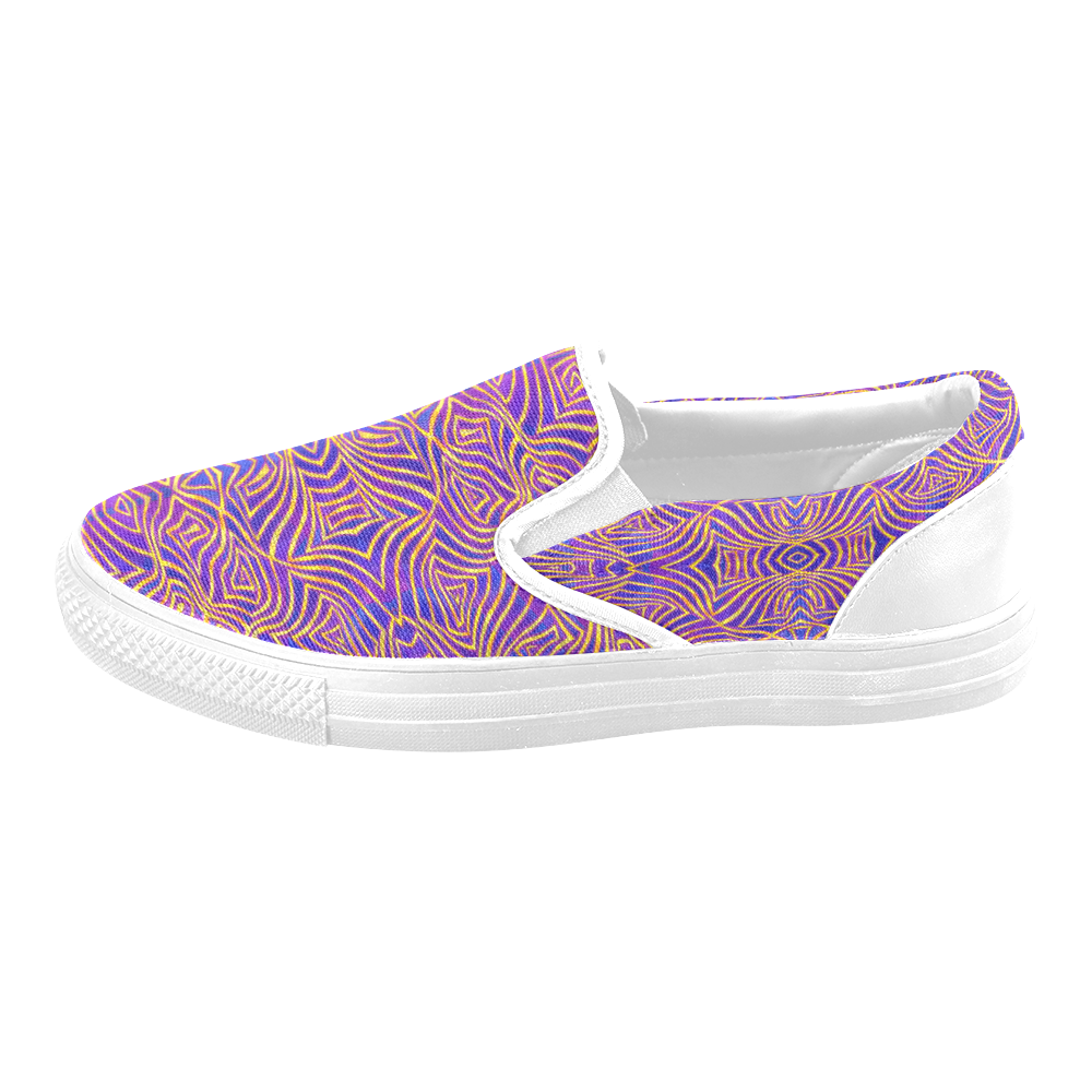 Deeper Into Madness Men's Slip-on Canvas Shoes (Model 019)
