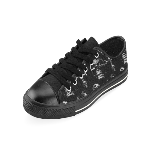 skull3 Men's Classic Canvas Shoes (Model 018)