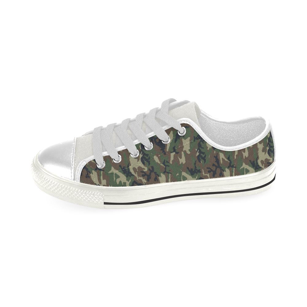 Woodland Forest Green Camouflage Men's Classic Canvas Shoes (Model 018)