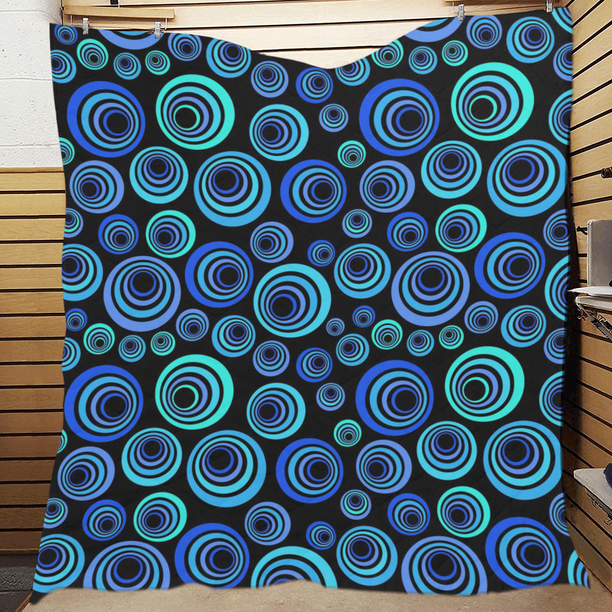 Retro Psychedelic Pretty Blue Pattern Quilt 70"x80"