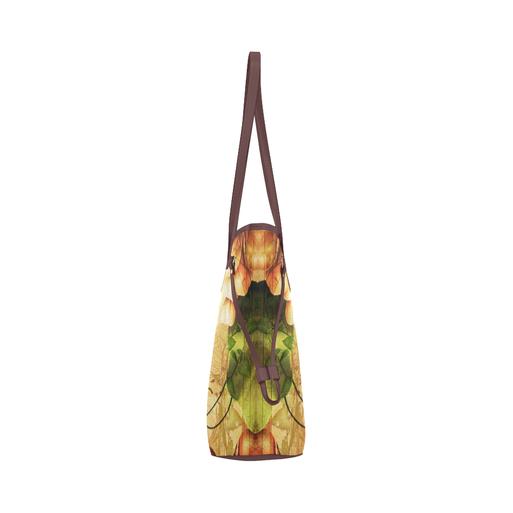 Cute giraffe mum with baby Clover Canvas Tote Bag (Model 1661)