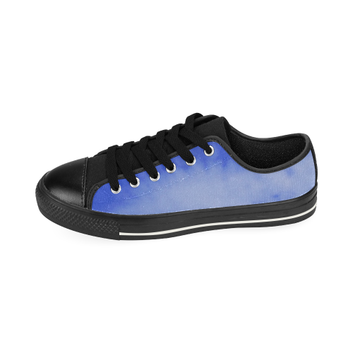 Blue Clouds with blk sole Men's Classic Canvas Shoes (Model 018)