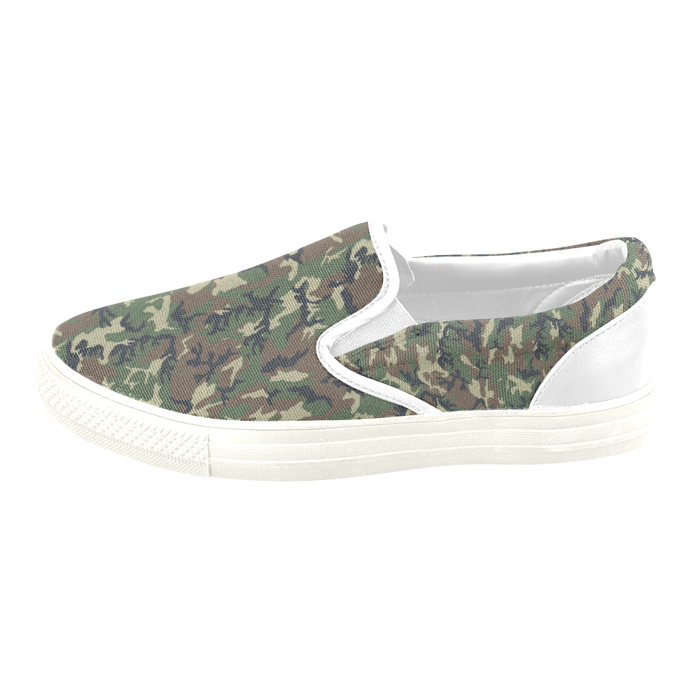 Woodland Forest Green Camouflage Women's Unusual Slip-on Canvas Shoes (Model 019)