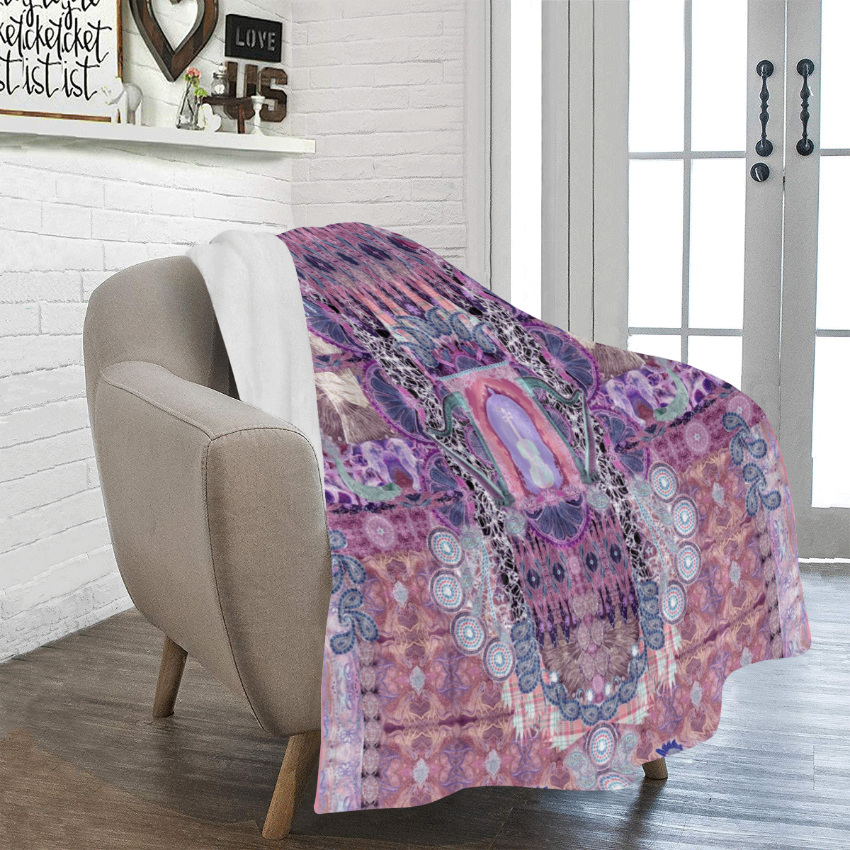 1572 Ultra-Soft Micro Fleece Blanket 43''x56''