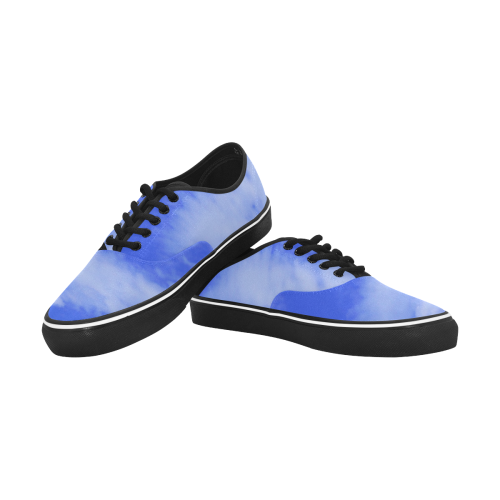 Blue Clouds with blk sole Classic Men's Canvas Low Top Shoes (Model E001-4)