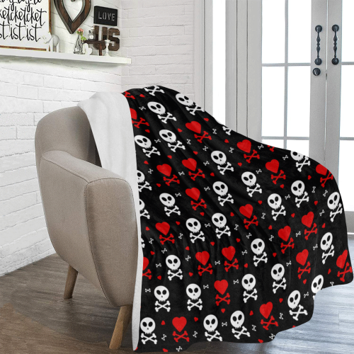 Skull and Crossbones Ultra-Soft Micro Fleece Blanket 60"x80"