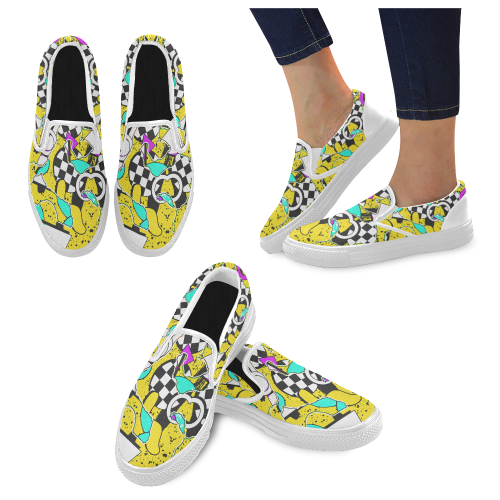 Shapes on a yellow background Men's Unusual Slip-on Canvas Shoes (Model 019)