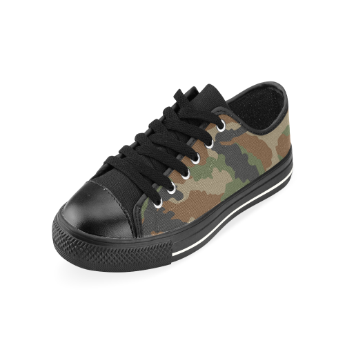 Woodland camouflage pattern Men's Classic Canvas Shoes (Model 018)